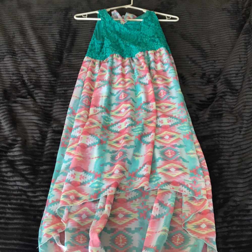Sleeveless high-low party/dance dress